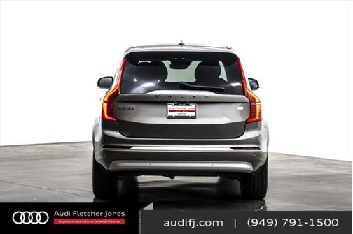 2022 Volvo XC90 Recharge Plug-In Hybrid T8 Inscription 6 Passenger