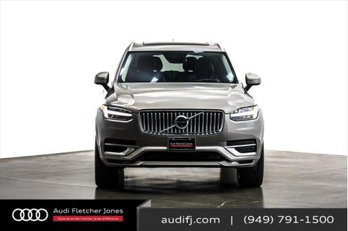 2022 Volvo XC90 Recharge Plug-In Hybrid T8 Inscription 6 Passenger