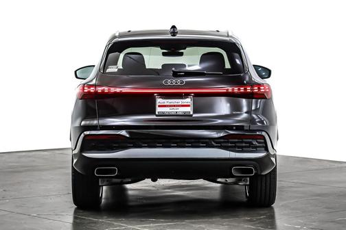 2025 Audi Q5 Premium Plus