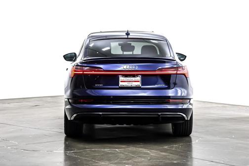 2022 Audi e-tron Sportback S line Premium