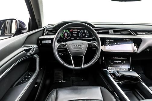 2022 Audi e-tron Sportback S line Premium