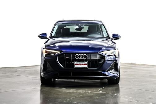 2022 Audi e-tron Sportback S line Premium