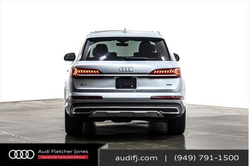 2024 Audi Q7 55 Premium Plus
