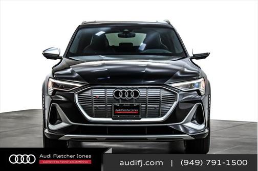 2022 Audi e-tron S Prestige