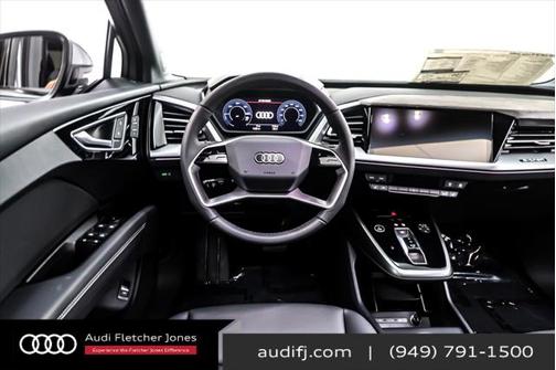 2025 Audi Q4 e-tron Premium Plus 55 quattro