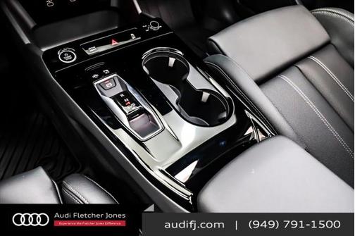 2025 Audi Q6 e-tron Premium Plus quattro