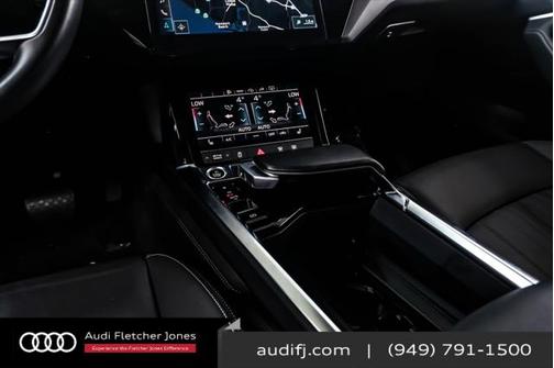 2022 Audi e-tron Premium