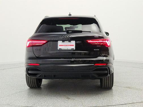 Mythos Black Metallic 2024 Audi Q3 45 S line Premium Plus