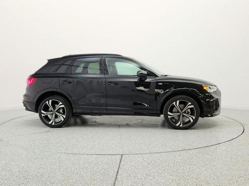 Mythos Black Metallic 2024 Audi Q3 45 S line Premium Plus