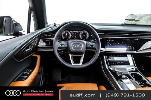 2025 Audi Q7 55 Prestige