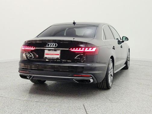 Mythos Black Metallic 2020 Audi A4 45 Premium Plus