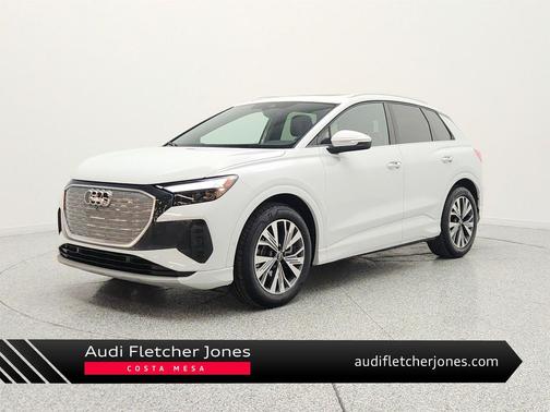 Glacier White Metallic 2023 Audi Q4 e-tron Premium Plus 40 RWD