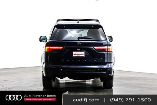 2024 Toyota Sequoia SR5