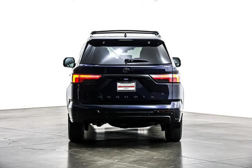 2024 Toyota Sequoia SR5