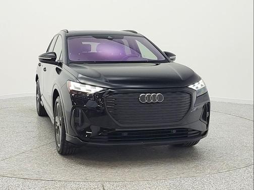 Mythos Black Metallic 2024 Audi Q4 e-tron Prestige 55 quattro