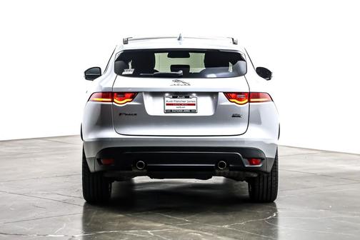 2018 Jaguar F-PACE 25t Prestige