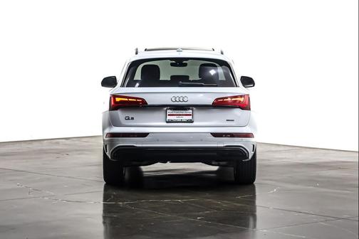 2025 Audi Q5 40 Premium