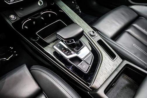 2023 Audi A4 45 S line Premium