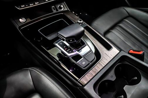 2023 Audi Q5 45 S line Premium