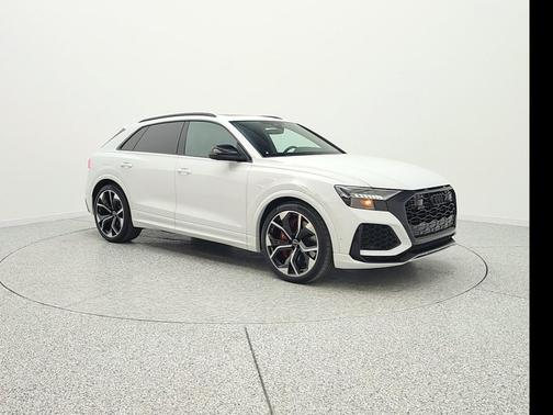 Glacier White Metallic 2024 Audi RS Q8 4.0T