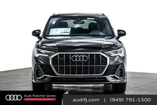 2025 Audi Q3 Premium 45 TFSI S line quattro Tiptronic