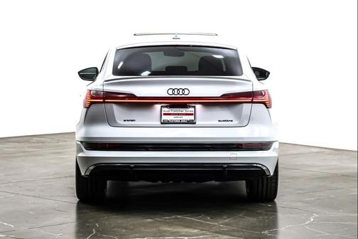 2022 Audi e-tron Sportback S line Prestige