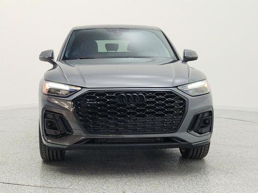 Daytona Gray Pearl Effect 2023 Audi Q5 45 S line Premium Plus