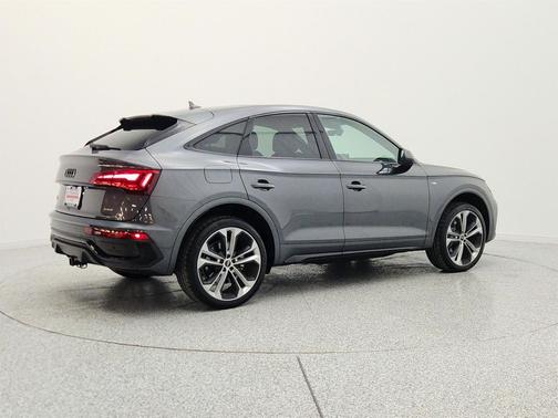 Daytona Gray Pearl Effect 2023 Audi Q5 45 S line Premium Plus