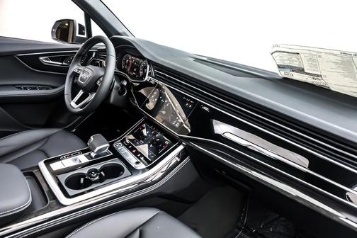 2026 Audi Q7 55 Premium Plus