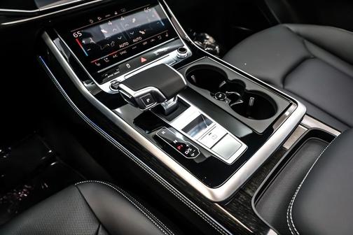 2026 Audi Q7 55 Premium Plus
