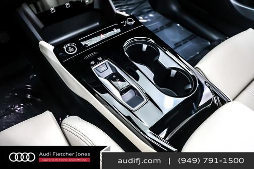 2025 Audi Q6 e-tron Premium Plus quattro