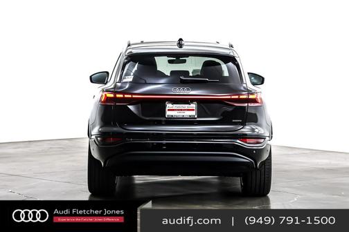 2025 Audi Q6 e-tron Premium Plus quattro