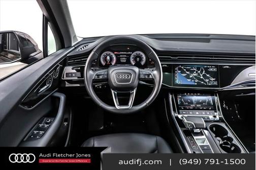 2022 Audi Q7 45 Premium Plus