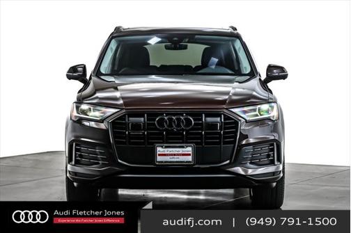 2022 Audi Q7 45 Premium Plus