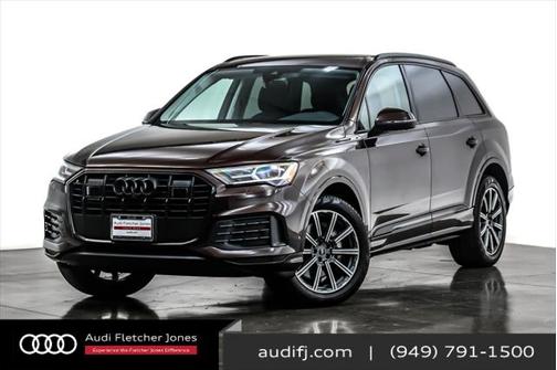 2022 Audi Q7 45 Premium Plus