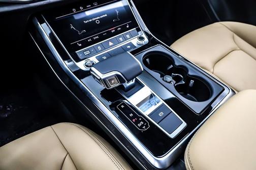 2025 Audi Q8 55 Premium