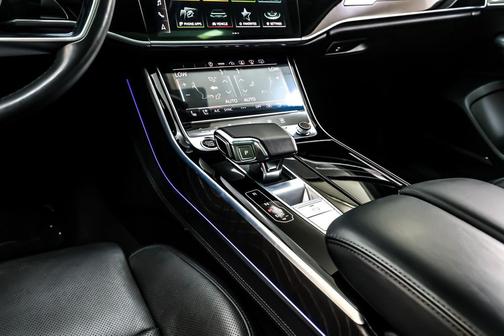 2022 Audi A8 L 55 TFSI quattro Tiptronic