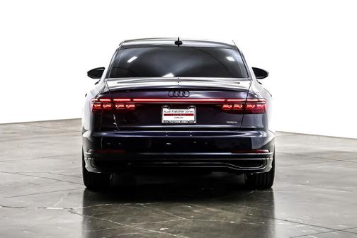 2022 Audi A8 L 55 TFSI quattro Tiptronic