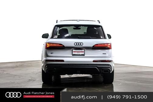 2026 Audi Q7 45 Premium Plus