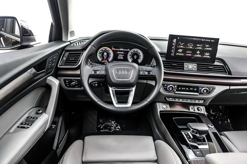 2024 Audi Q5 55 S line Premium Plus