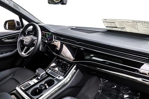 2026 Audi Q7 45 Premium Plus
