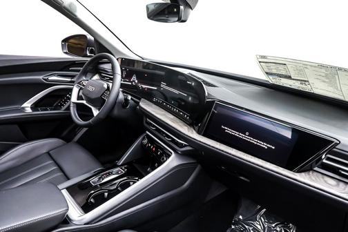 2025 Audi Q5 Prestige TFSI quattro S tronic