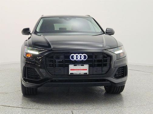 Mythos Black Metallic 2023 Audi Q8 55 Premium