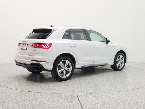 Glacier White Metallic 2023 Audi Q3 45 S line Premium Plus