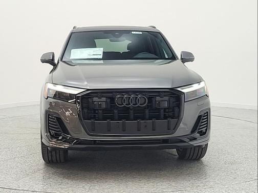 Samurai Gray Metallic 2026 Audi Q7 45 Premium