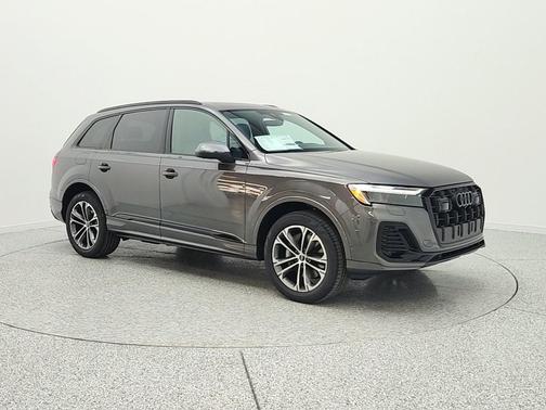 Samurai Gray Metallic 2026 Audi Q7 45 Premium