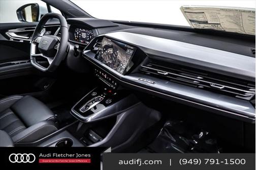 2025 Audi Q4 e-tron Sportback Premium 55 quattro
