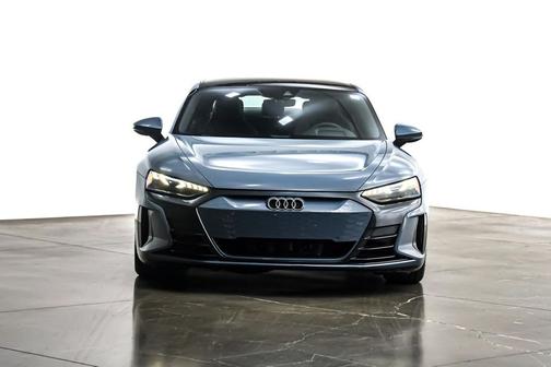 2023 Audi e-tron GT Premium Plus quattro