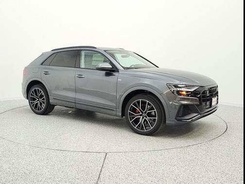 Daytona Gray Pearl Effect 2023 Audi Q8 55 Premium Plus