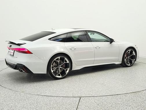 2024 Audi RS 7 4.0T Performance